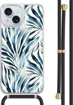Casimoda® hoesje met zwart koord - Geschikt voor iPhone 15 - Japandi Waves - Afneembaar koord - TPU/acryl - Blauw