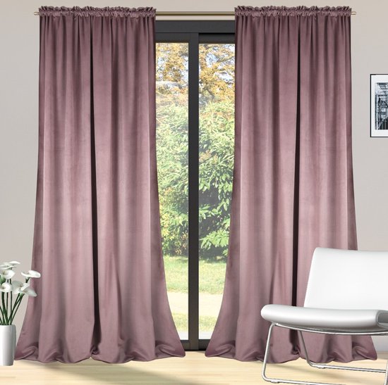Glow Thuis - Kant en klaar 70% Verduisterend Gordijn - Hoge kwaliteit Fluweel –licht roze kleur Curtains - Gordijn met Plooiband ( Inclusief haken )- 140x250 cm - 1 Stuk