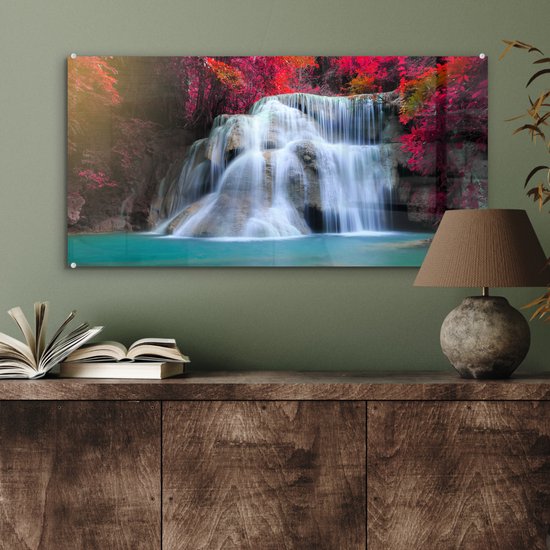 Glasschilderij - Acrylplaat - Waterval - Japanse esdoorn - Rood - Water - Foto op glas - Acrylglas - Glazen schilderij - Kamer decoratie - 80x40 cm - Wanddecoratie