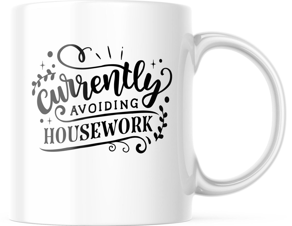 Mok met tekst: Currently avoiding housework | Grappige mok | Grappige Cadeaus