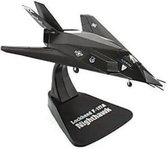 ATLAS Lockheed F-117A NIGHTHAWK schaalmodel 1:144