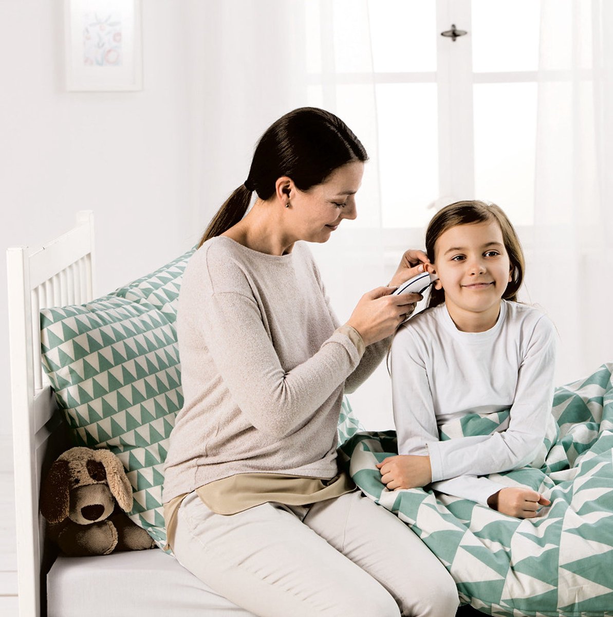 Bol.com Veroval 2-in-1 infrarood koortsthermometer: voor het eenvoudig en snel meten van koorts in het oor of voorhoofd, ideaal ... aanbieding