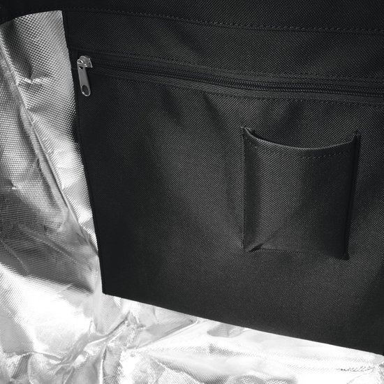 Binnenzijde van de zwarte boodschappentrolley met ritssluiting en vakje, en aluminium voering.