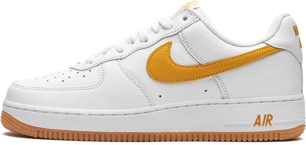 Nike Nike Air Force 1 Low Retro QS “”University “” Sneakers Unisex Wit