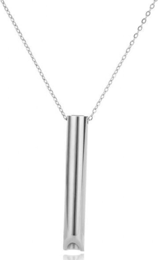 Foto: New age devi zilverkleurige ademketting geeft ontspanning beoefen mindful ademen en meditatie met onze ademketting
