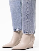 Sacha - Femme - Bottines à talon compensé en cuir taupe - Taille 42