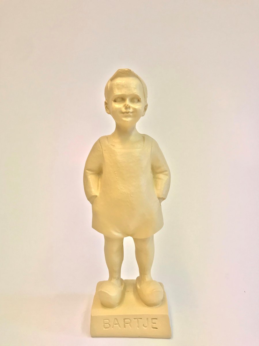 Beeldje Bartje Drenthe – Polystone – 14 cm – Zandkleur