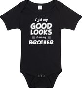 I get my good looks from my brother romper / rompertje - zwart - unisex - jongens / meisjes - kraamcadeau / geboorte cadeau - zwart rompertje voor baby 68 (4-6 maanden)