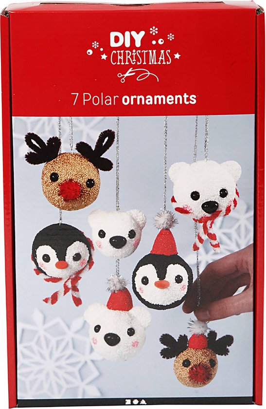 Rode DIY kerstdoos met een afbeelding van zeven kersthangers: pinguïns, ijsberen en rendieren.