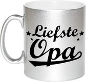 Liefste opa tekst cadeau mok / beker - 330 ml - zilverkleurig - kado koffiemok / theebeker