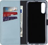 Selencia Hoesje Geschikt voor Samsung Galaxy A50 / A30s Hoesje Met Pasjeshouder - Selencia Echt Lederen Bookcase - Lichtblauw