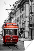 Poster Zwart-wit foto van een oude rode trein - 80x120 cm