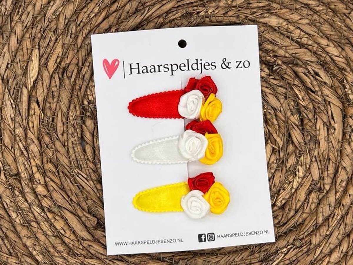 Oeteldonkse roosjes op klikklakspeld - carnaval