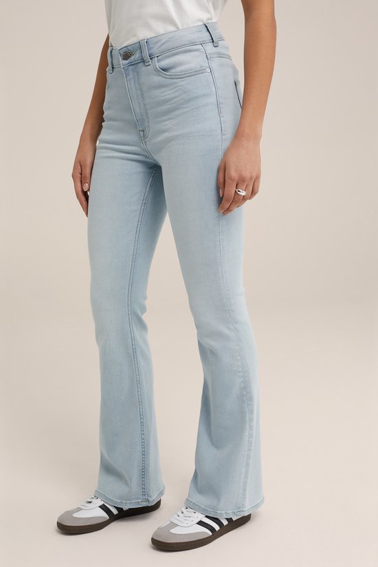 WE Fashion Dames high rise flared jeans met stretch