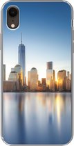 Geschikt voor iPhone XR hoesje - New York - Skyline - Reflectie - Siliconen Telefoonhoesje