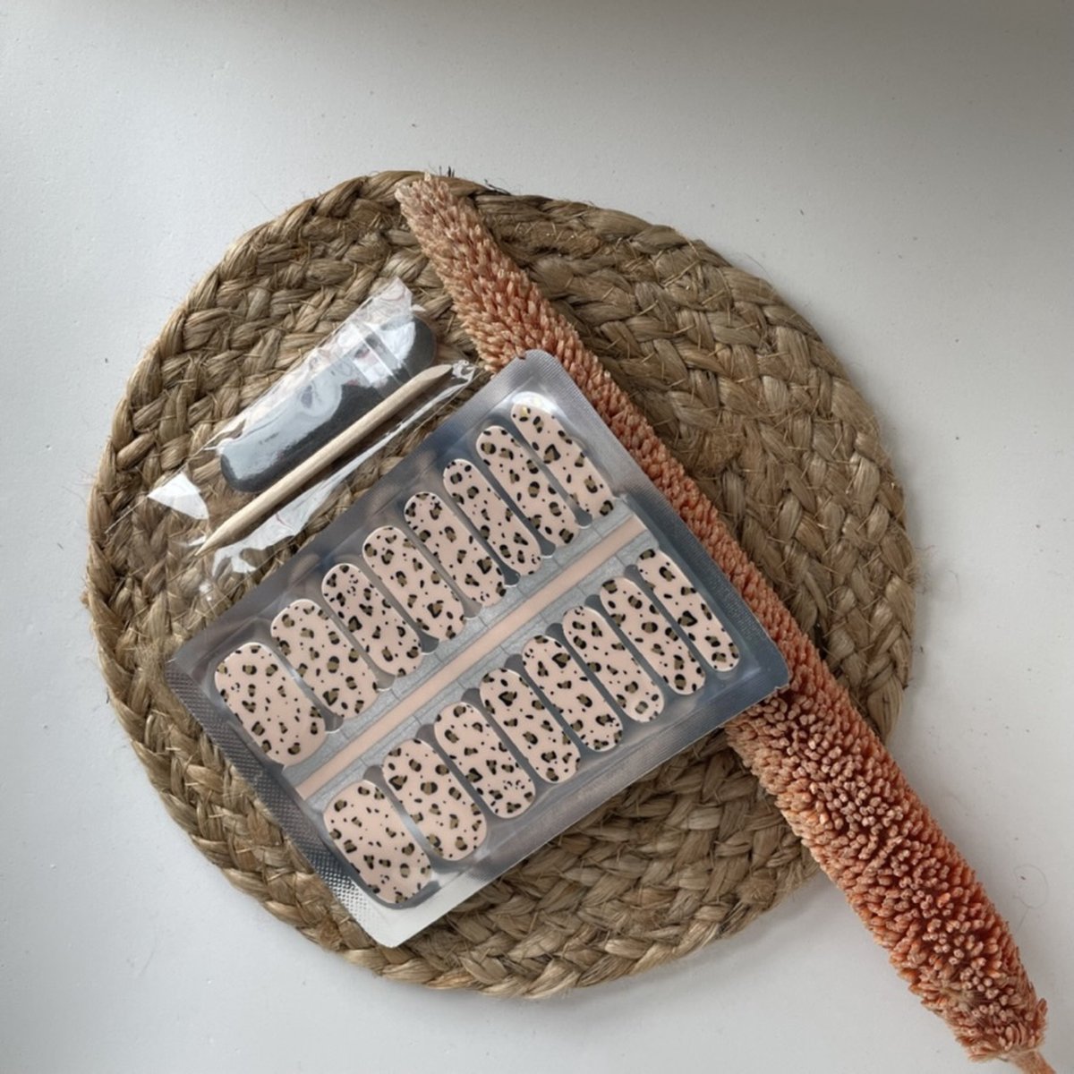 NailWrapz - Pink Panther - Nagel wraps - nagelstickers- geen UV lamp nodig - Thuis manicure