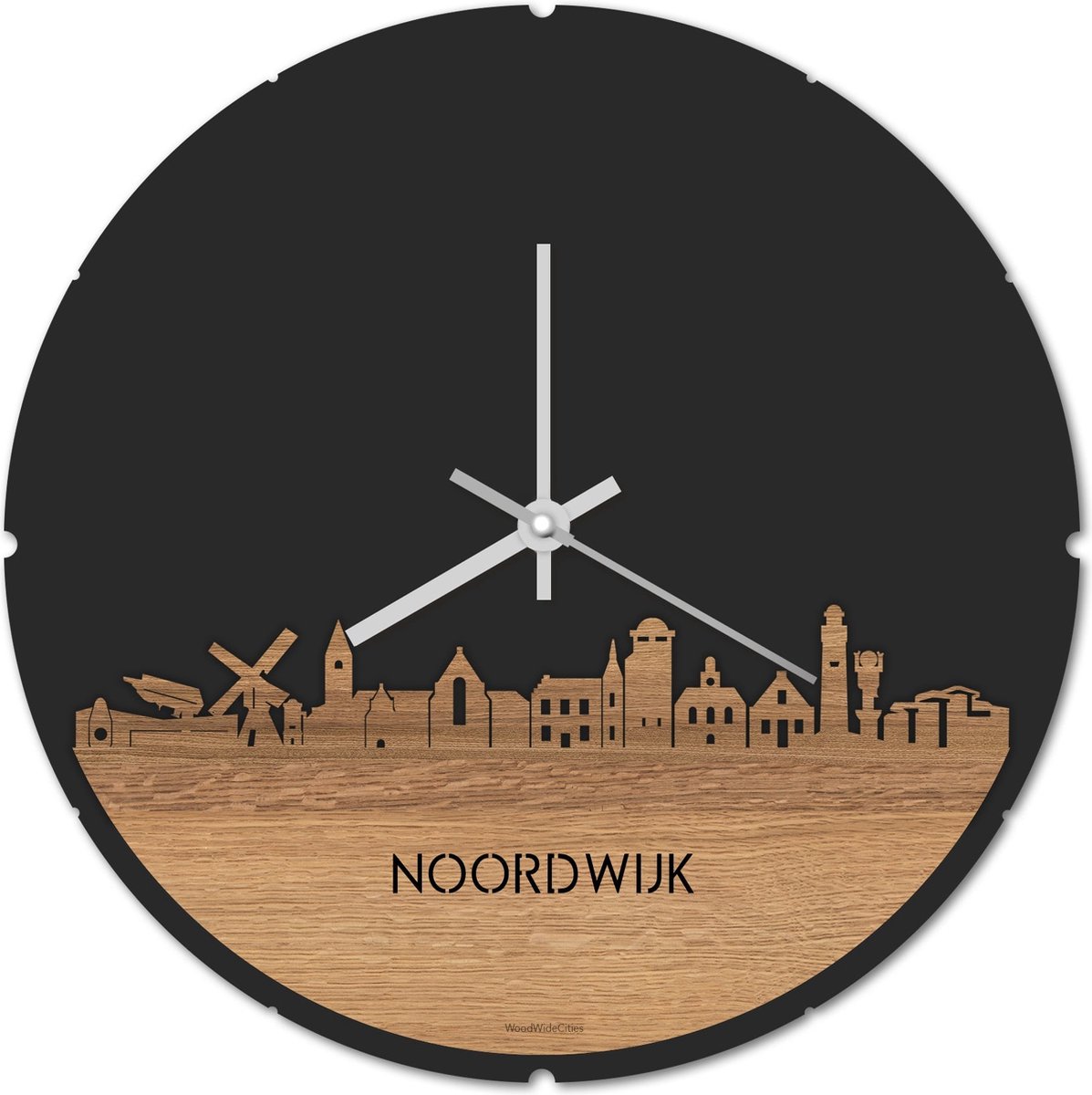 Skyline Klok Rond Noordwijk Eikenhout - Ø 44 cm - Stil uurwerk - Wanddecoratie - Meer steden beschikbaar - Woonkamer idee - Woondecoratie - City Art - Steden kunst - Cadeau voor hem - Cadeau voor haar - Jubileum - Trouwerij - Housewarming -