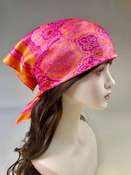 Sjaaltje met print - bandana met print - haarband - sjaaltje meerkleurig - bandana - vierkant sjaaltje met print - bandana sjaaltje - oranje sjaal - Wk 2026 - oranje - orange - oranje accessoire — afbeelding 4