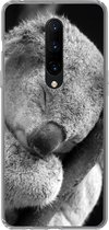 Geschikt voor OnePlus 7 Pro hoesje - Slapende koala op zwarte achtergrond in zwart-wit - Siliconen Telefoonhoesje