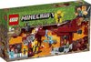 foto van LEGO Minecraft De Blaze Brug - 21154