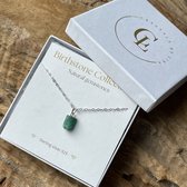 Geboortesteen Ketting Mei - Smaragd - Sterling silver 925 - platinum plated - Groene edelsteen - duurzaam geschenkdoosje