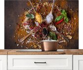 Spatscherm keuken 120x80 cm - Kookplaat achterwand Specerijen - Kruiden - Lepels - Zout - Bruin - Keuken - Muurbeschermer - Spatwand fornuis - Hoogwaardig aluminium