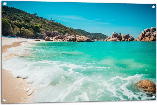 Tuinposter – Strand - Zee - Tropisch - Berg - Stenen - Blauw - 105x70 cm Foto op Tuinposter (wanddecoratie voor buiten en binnen)