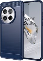 OnePlus 12 Hoesje - MobyDefend TPU Gelcase - Geborsteld Metaal + Carbonlook - Blauw - GSM Hoesje - Telefoonhoesje Geschikt Voor OnePlus 12