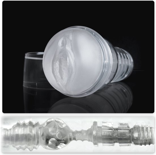 Duidelijke Fleshlight Ice Crystal Lady, met textuur van een vrouwelijk geslachtsdeel, op zwarte achtergrond.