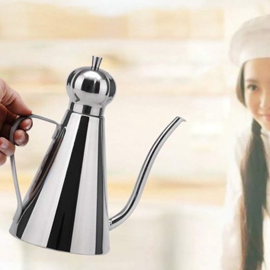 Ymiko Roestvrijstalen Olie Dispenser, 0,5L, Stofdichte Oliefles met Lang Mondstuk, Ergonomische Handgreep voor Keuken, Restaurant, Thuis