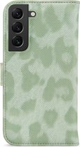 My Style Telefoonhoesje geschikt voor Samsung Galaxy S22 Hoesje | My Style Flex Wallet Bookcase Portemonnee | Pasjeshouder voor 3 Pasjes | Telefoonhoesje voor Pinpas / OV Kaart / Rijbewijs - Green Leopard | Groen