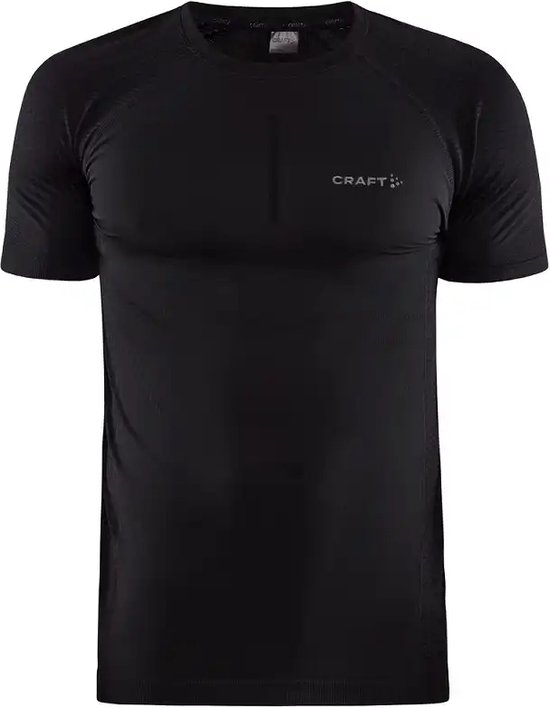 Zwarte Craft sportshirt met Craft logo op de borst en subtiele textuur op de mouwen.