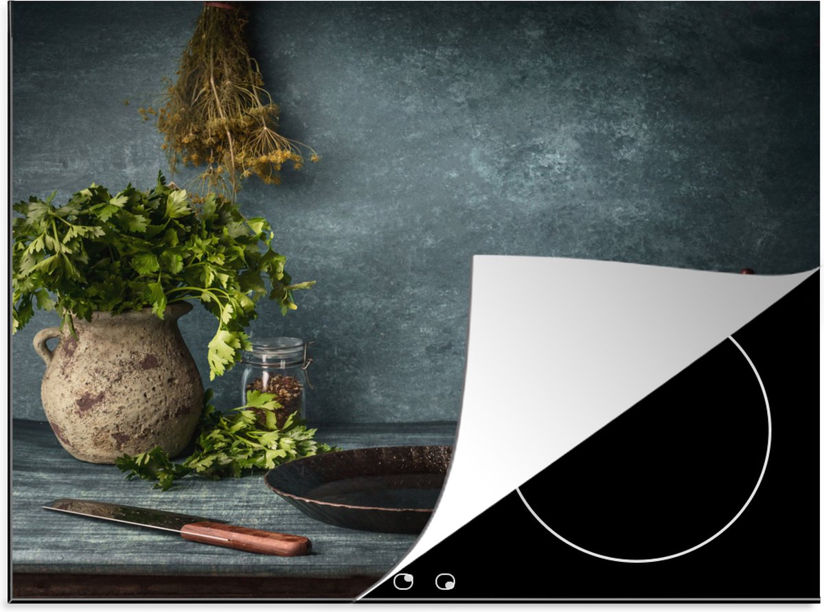 Inductie beschermer - Inductie Mat - Kookplaat beschermer - food-background-with-cast-iron-pan-knife-and-kitchen-herbst-on-rustic-table-side-view-copy-space-for-your-design-dmvvq395-v2 - 59x52 cm - Afdekplaat inductie - Inductiebeschermer