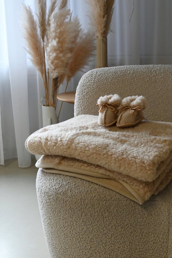 WOLLIES Amsterdam Ledikant Deken - Amandel - Merino Wol - 95 x 135 cm