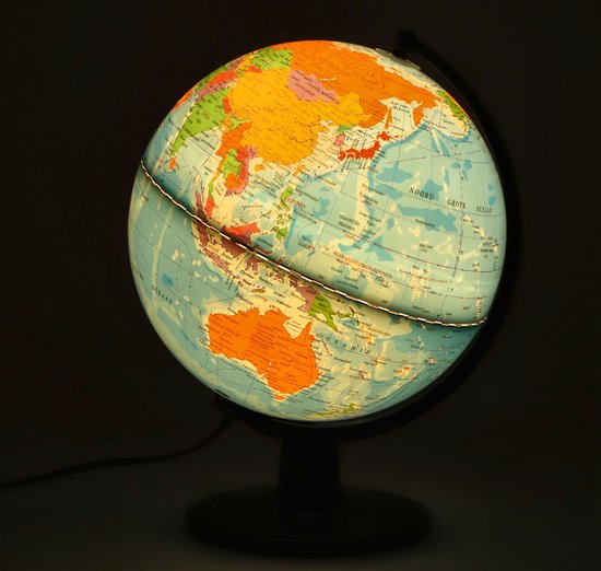 Globe met LED Licht - Nederlands - 25 cm