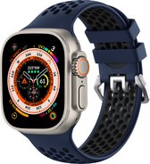 Strap-it Sportbandje met gesp - Geschikt voor Apple Watch bandje - Series 1/2/3/4/5/6/7/8/9/SE - Donkerblauw/Zwart - Siliconen bandje voor sport - Loop iWatch bandje maat: 38 mm 40 mm 41 mm