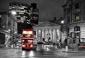 Fotobehang - Vlies Behang - Rode Dubbeldekker Bus in Londen - 312 x 219 cm