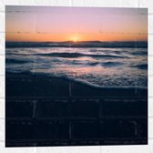 Muursticker - Ondergaande Zon bij de Zee - 50x50 cm Foto op Muursticker