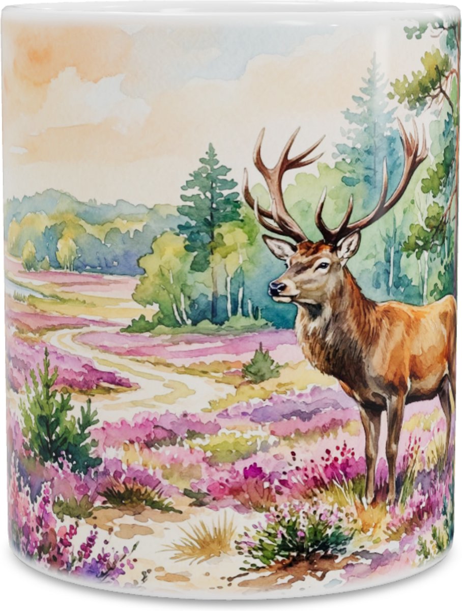 Majestueus Edelhert op de Heide "Aquarel Series" Mok - Veluwe Natuur Koffiemok met Boslandschap - Unieke Theebeker voor Thuis & op het Kantoor - Cadeau voor haar: Vrouw, Vriendin of Collega