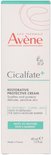 Witte doos met rode en grijze tekst. Avene Cicalfate+ crème helpt de huidbarrière te herstellen.