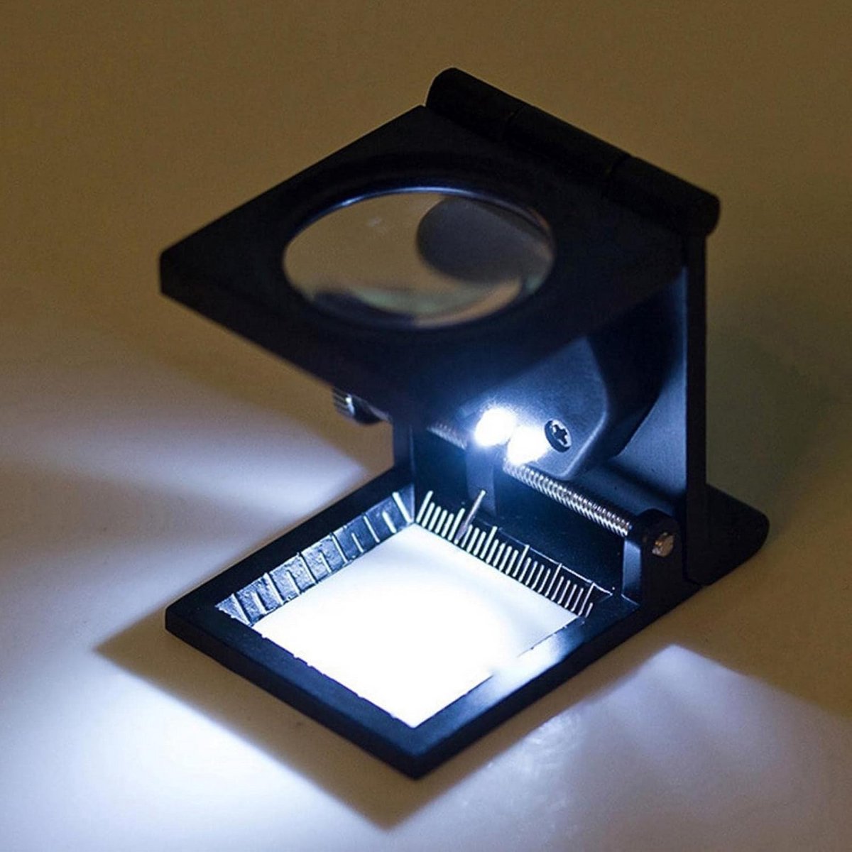 Opvouwbare 10x Linnen Tester Vergrootglas met Geïntegreerde LED-Verlichting