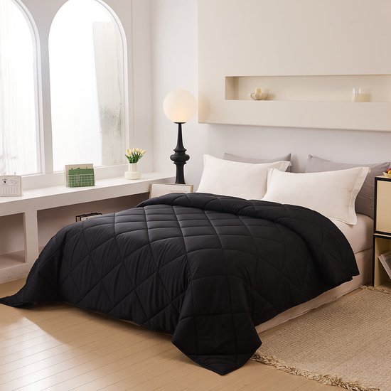 Hoesloos Dekbed - 240x220cm – Wasbaar, Ademend en Zacht – Zwart