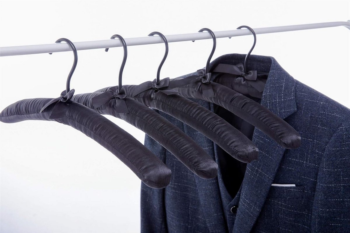 Extra grote antislip satijnen gewatteerde hangers voor jassen en truien - 43 cm, 5 stuks