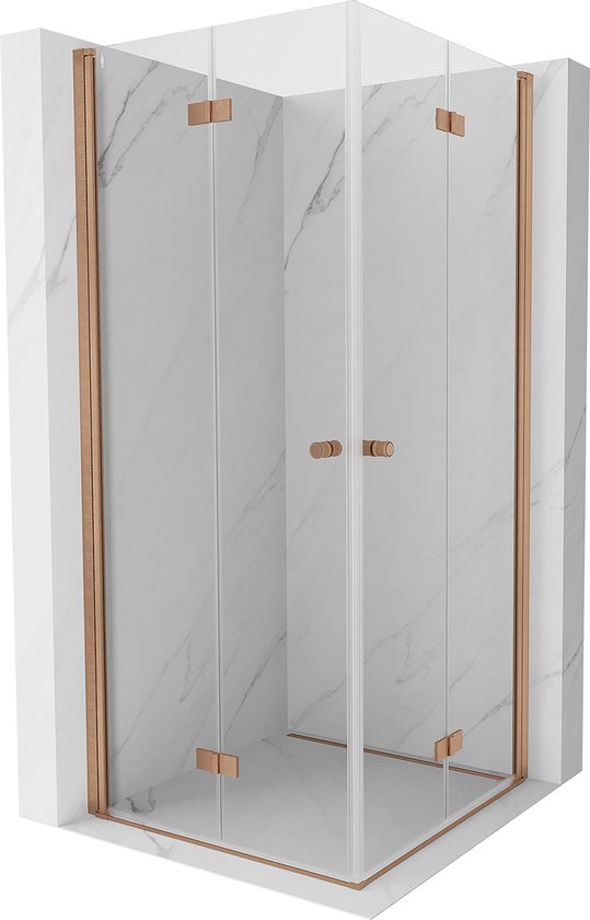 Lichtdoorlatende douchecabine met koperkleurige profielen en scharnieren, met marmeren achterwand.