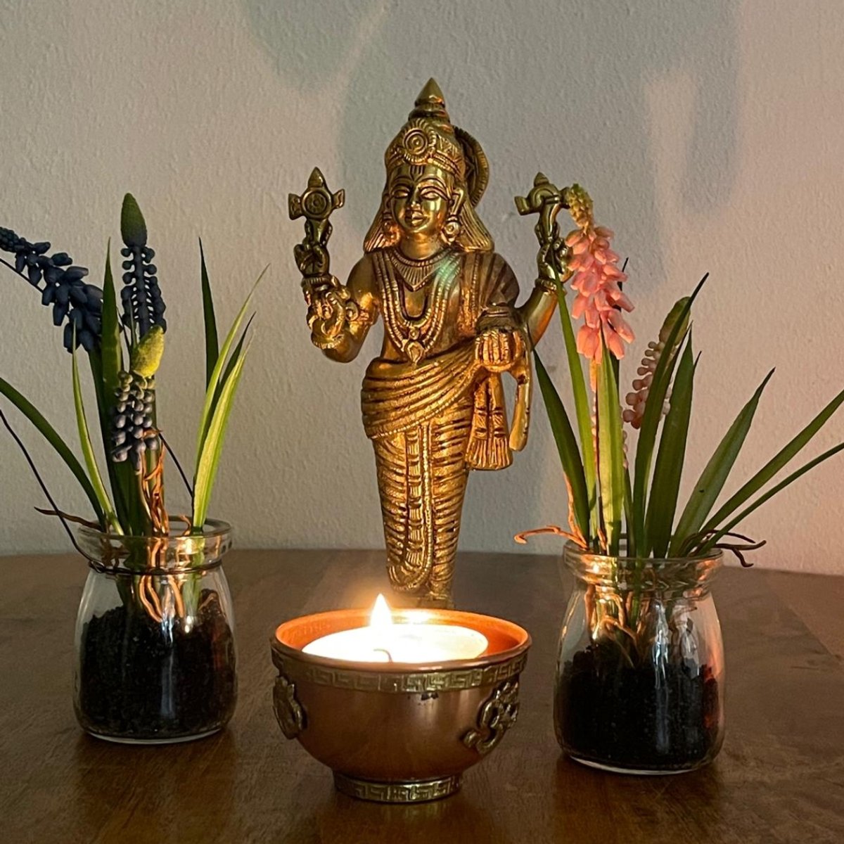 Beeld Dhanvantari (God of Ayurveda) - Messing