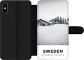 Telefoonhoesje Geschikt voor iPhone XS Max telefoonhoesje - Zweden - Sneeuw - Bomen - Met vakjes - Wallet case met magneetsluiting