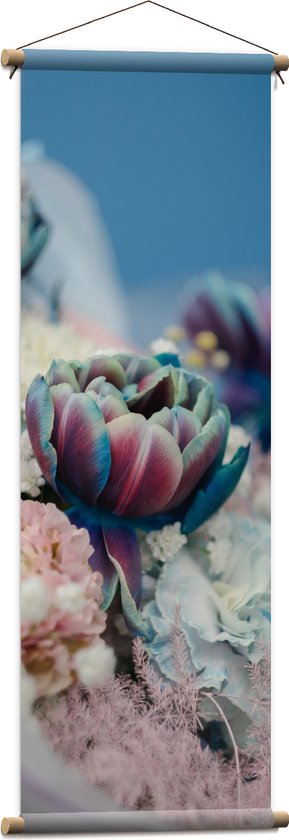 WallClassics - Textielposter - Bloeiende Tulpjes - 40x120 cm Foto op Textiel