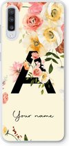 Gepersonaliseerd - Case Company® - Hoesje geschikt voor Samsung Galaxy A70 hoesje - Flirty Flowers Monogram - Soft Cover Telefoonhoesje - Bescherming aan alle Kanten en Schermrand