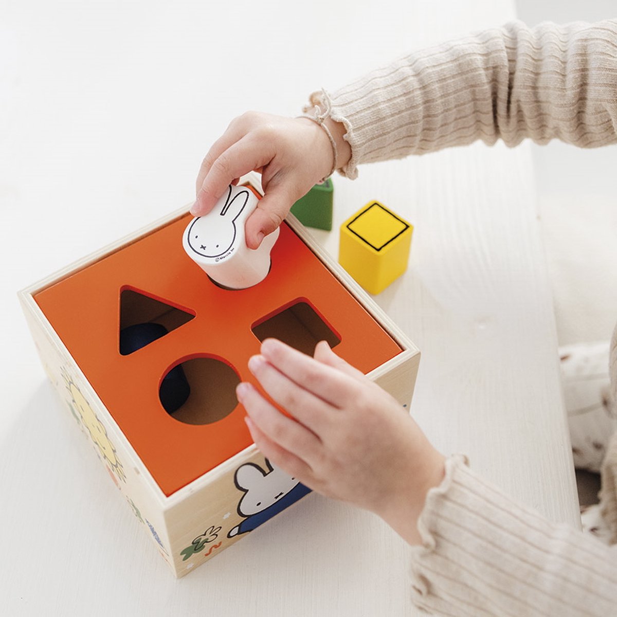 Nijntje houten speelgoed vormenstoof - peuter kleuter educatief speelgoed - vanaf 1,5 jaar - Bambolino Toys — afbeelding 10