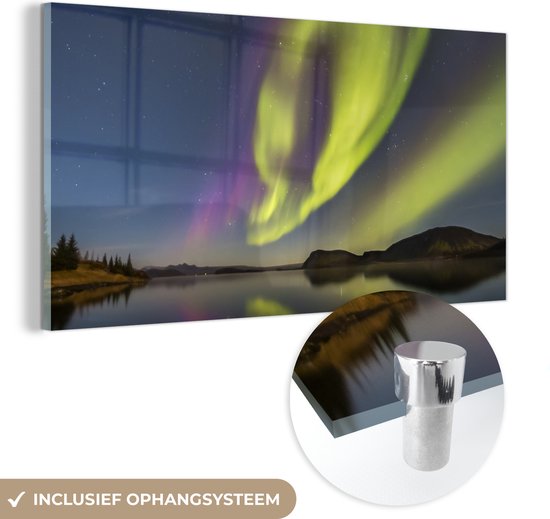 MuchoWow® Glasschilderij 40x20 cm - Schilderij acrylglas - Noorderlicht - Zweden - Paars - Water - Groen - Foto op glas - Schilderijen
